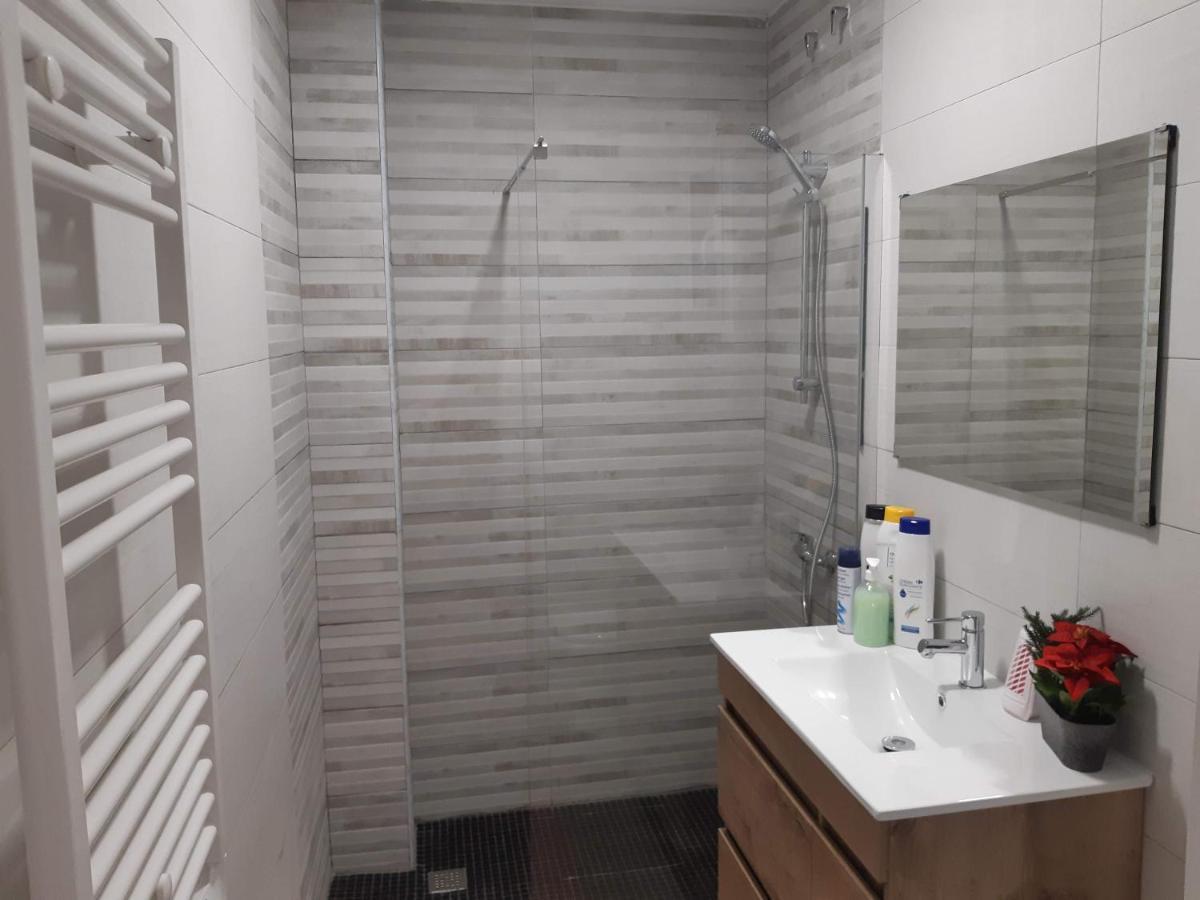 Lucky House Apartment Бадалона Екстериор снимка