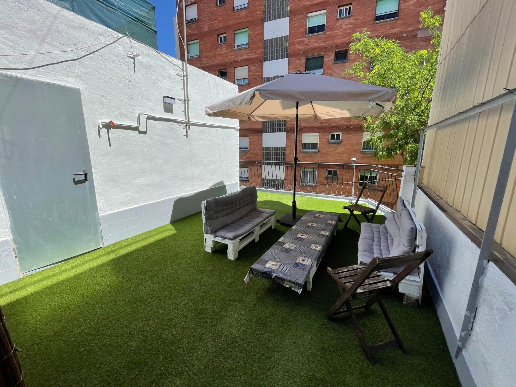 Lucky House Apartment Бадалона Екстериор снимка
